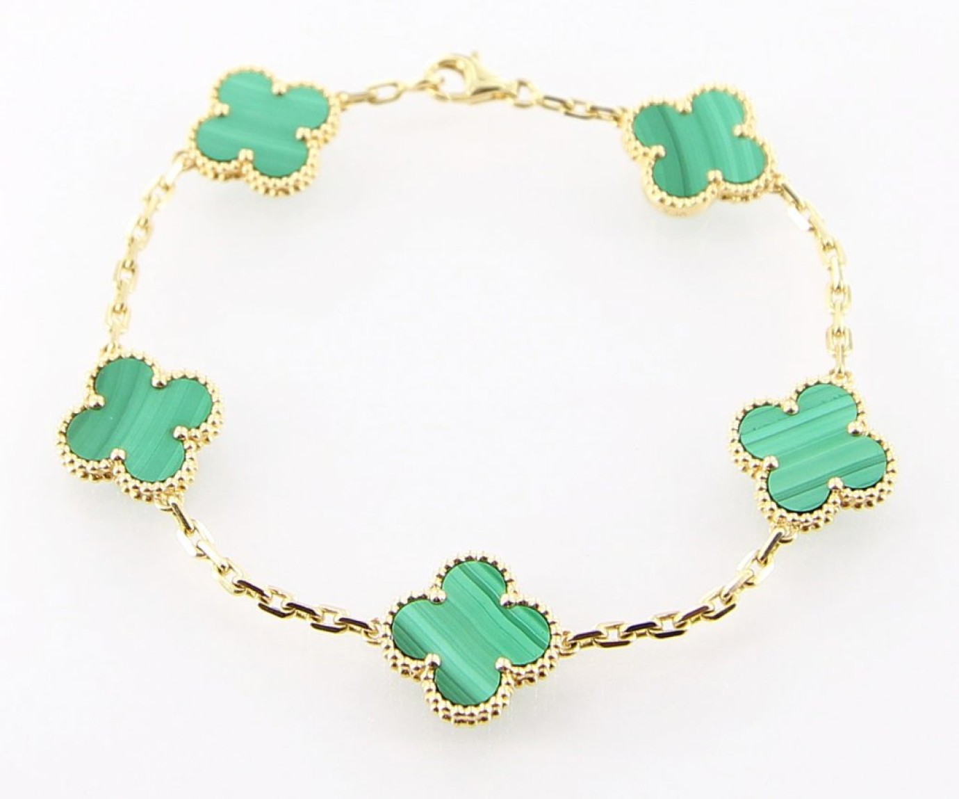 Van Cleef Alhambra браслет